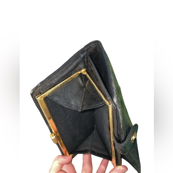 Chanel Vintage Black Cavier Wallet - Picture 12 of 13